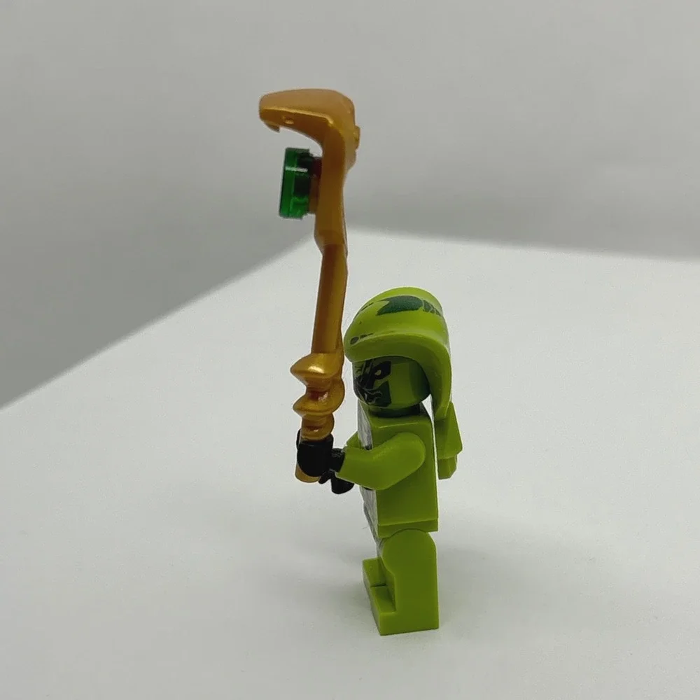 LEGO Lasha Minifigure Ninjago Rise of the Snakes 9447 9450 9562 njo050 Staff